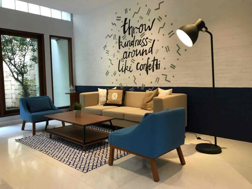 MENAMBAH NILAI PLUS INTERIOR DENGAN DEKORASI LAMPU INTERIOR