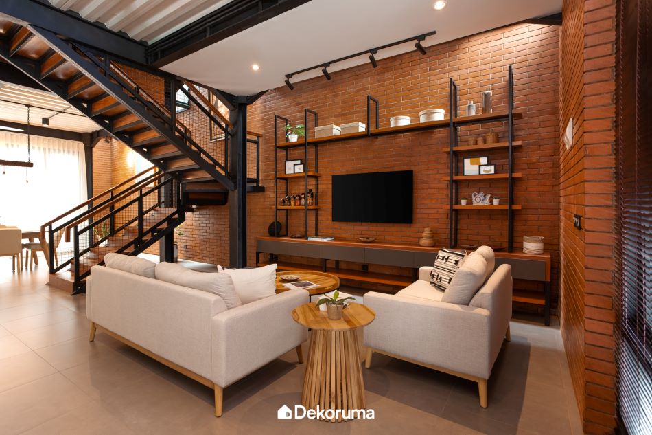 Meja Kecil Pelengkap Interior Ruang