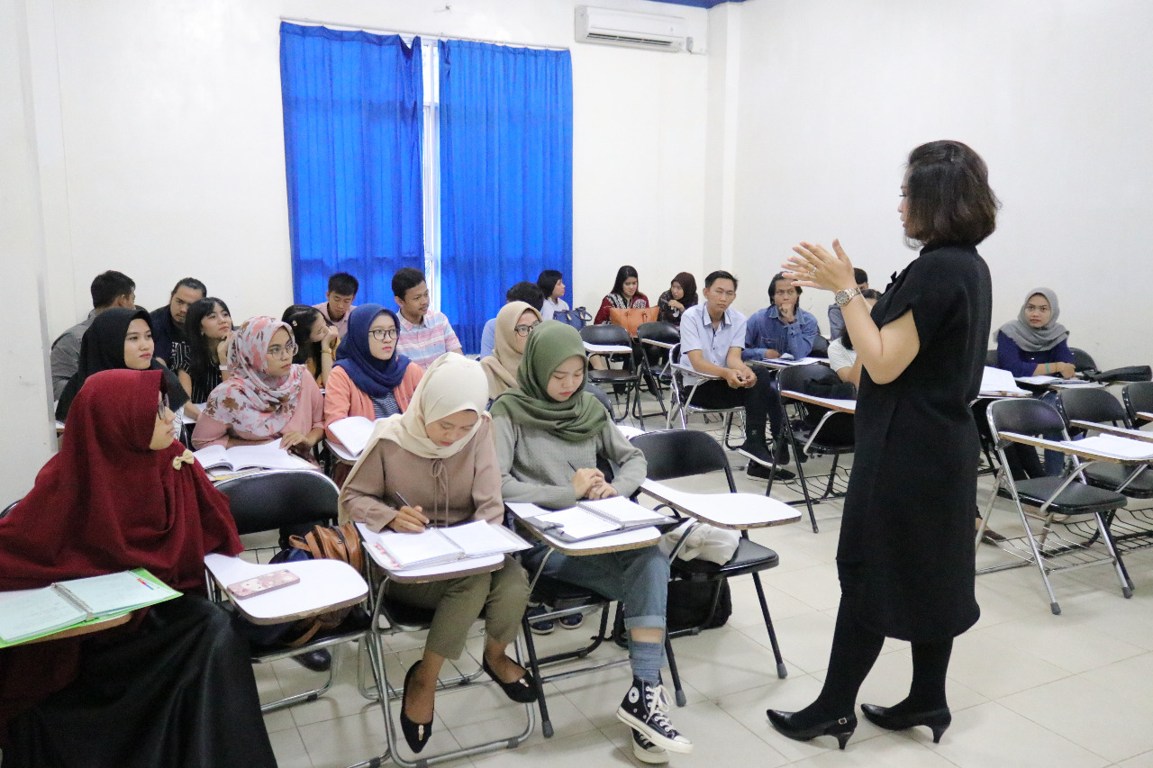 AGAR DOSEN DAN MAHASISWA INTERAKTIF DALAM KEGIATAN BELAJA…