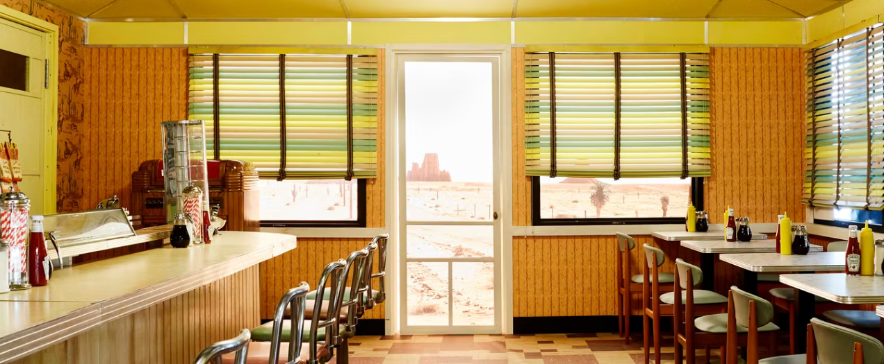 Kota Asteroid Wes Anderson menjadi hidup dalam pameran baru