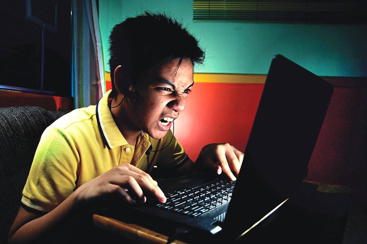 Efek Kecanduan Bermain Game Online bagi Otak