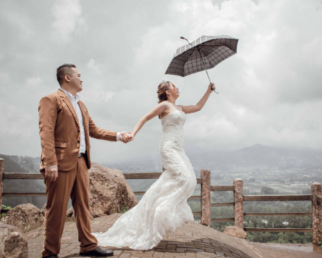 Kamu Suka Fotografi? 5 Tips Buka Usaha Fotografi Pernikahan