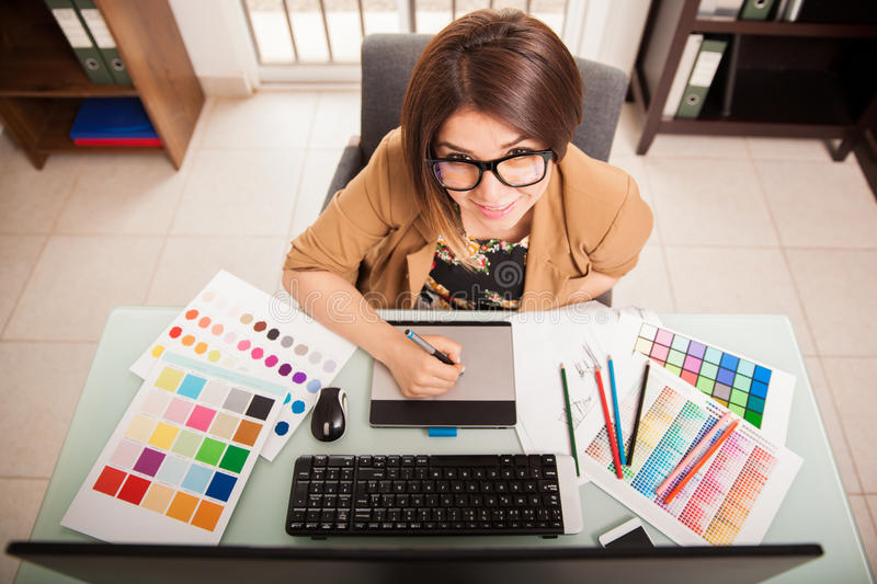 KELEBIHAN DAN KEKURANGAN MENJADI FREELANCER