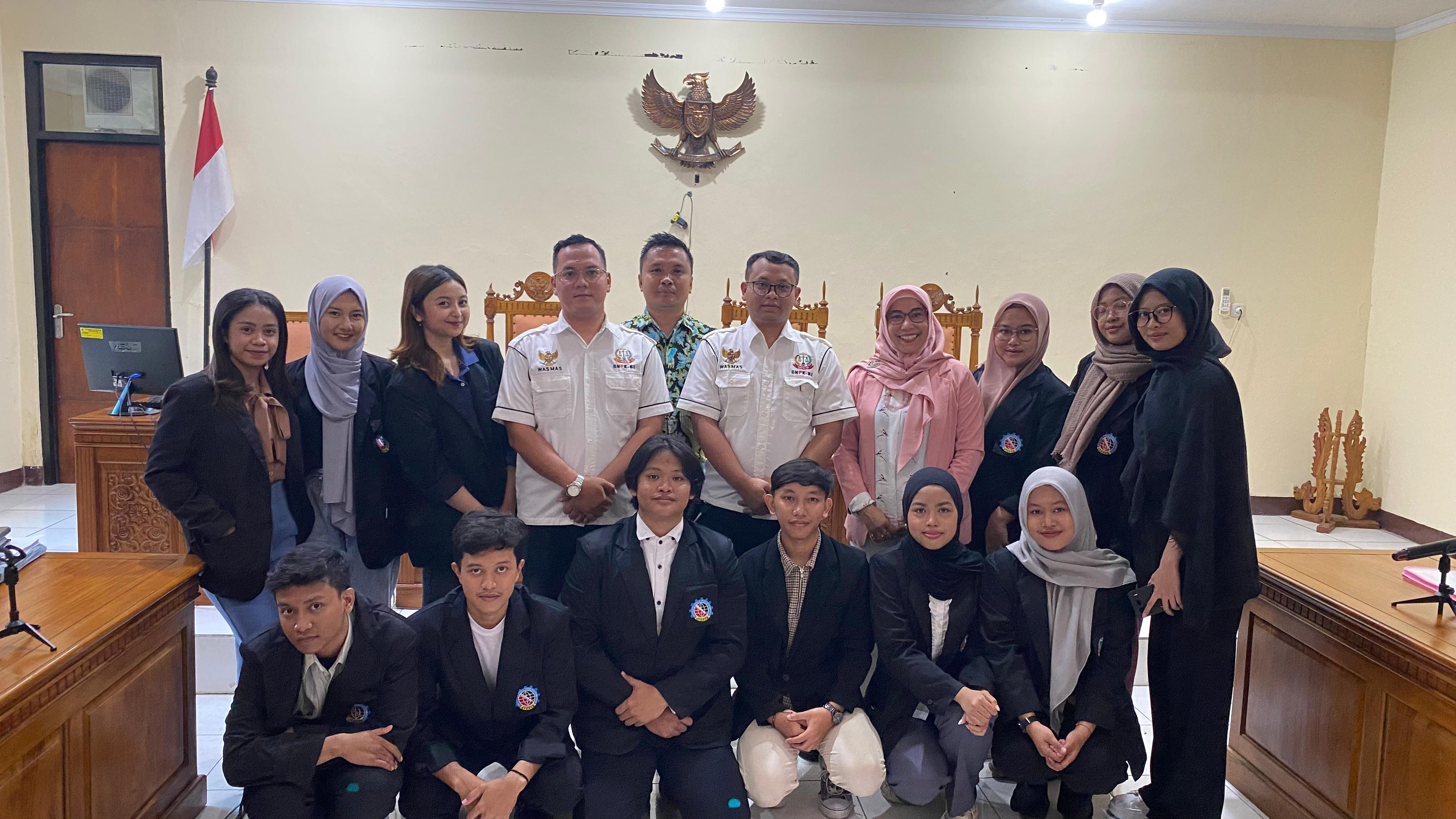 Kunjungan Edukasi Mahasiswa Universitas STEKOM ke Komisi Informasi Jateng: Tingkatkan Wawasan tentang Transparansi di Era Digital