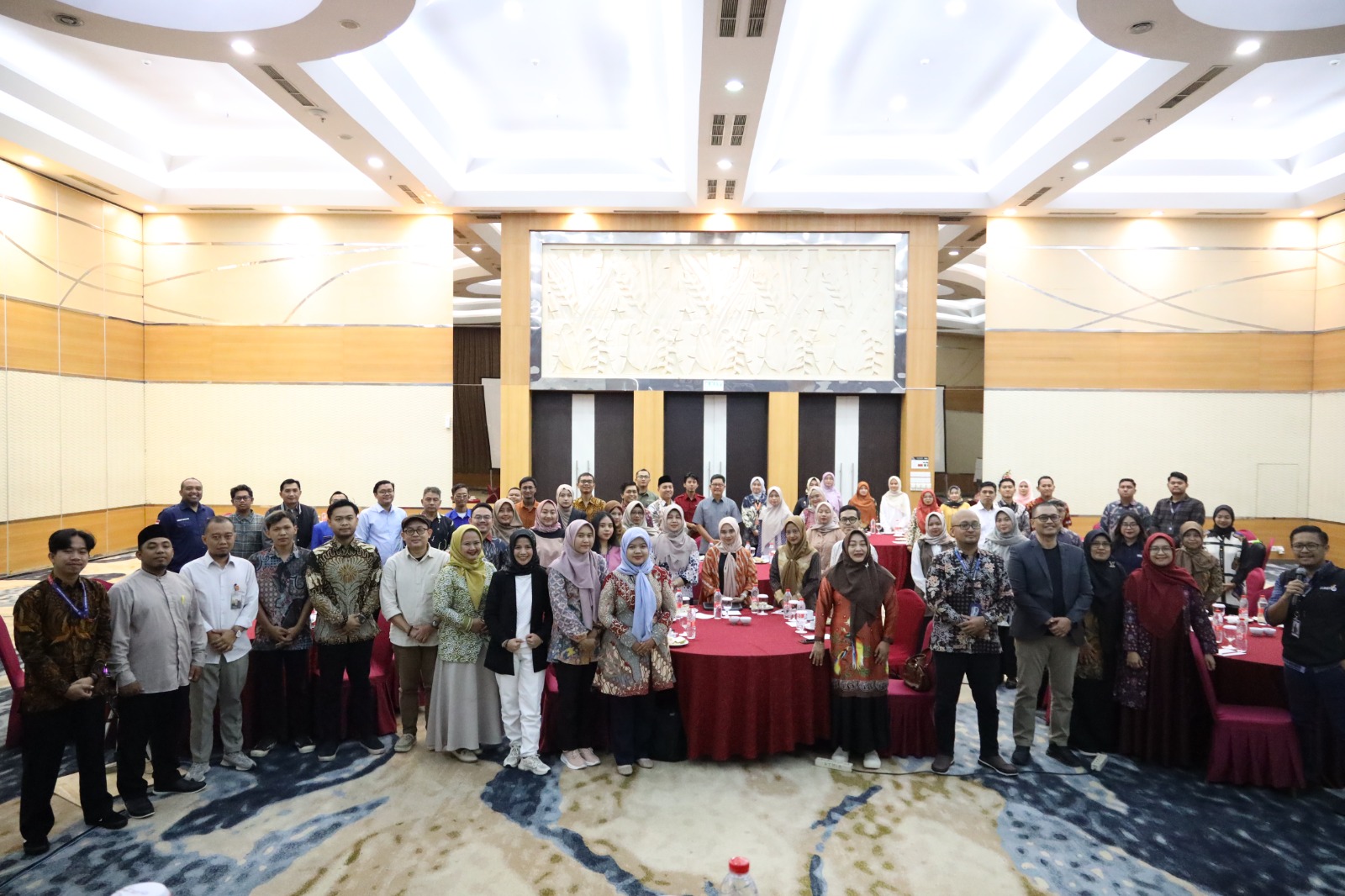 Perwakilan Universitas STEKOM Hadiri Acara "Ngudarasa Insan Humas" LLDIKTI Wilayah VI