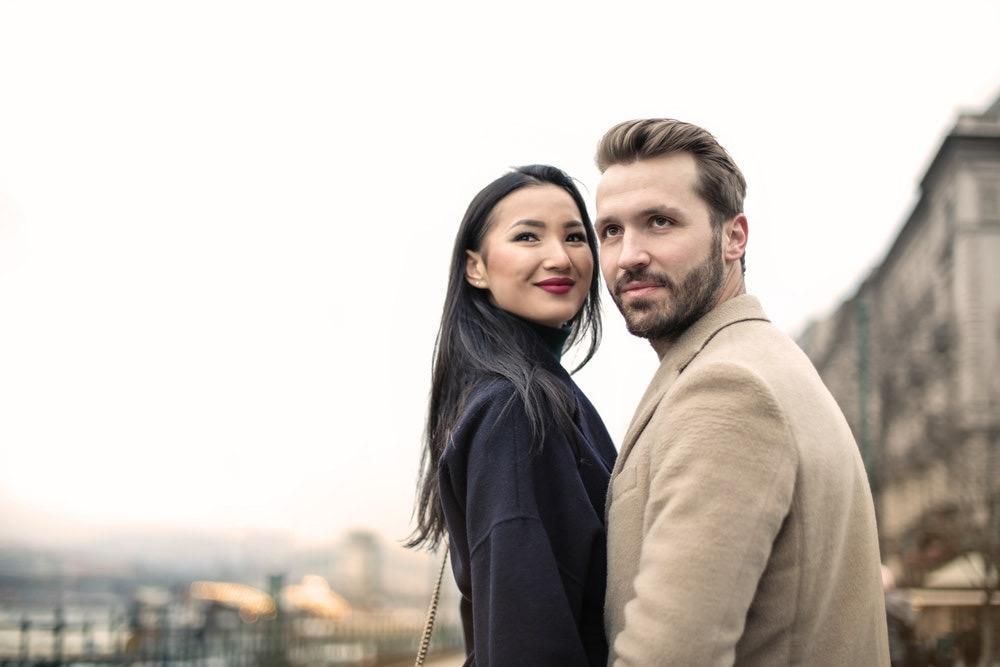 Cinta Tak Pandang Usia