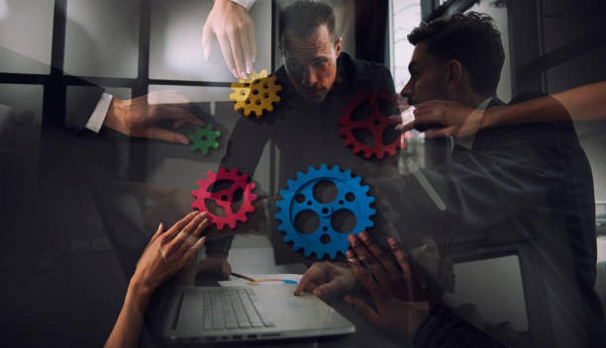 Fondasi Yang Harus Dibangun Dalam berbisnis