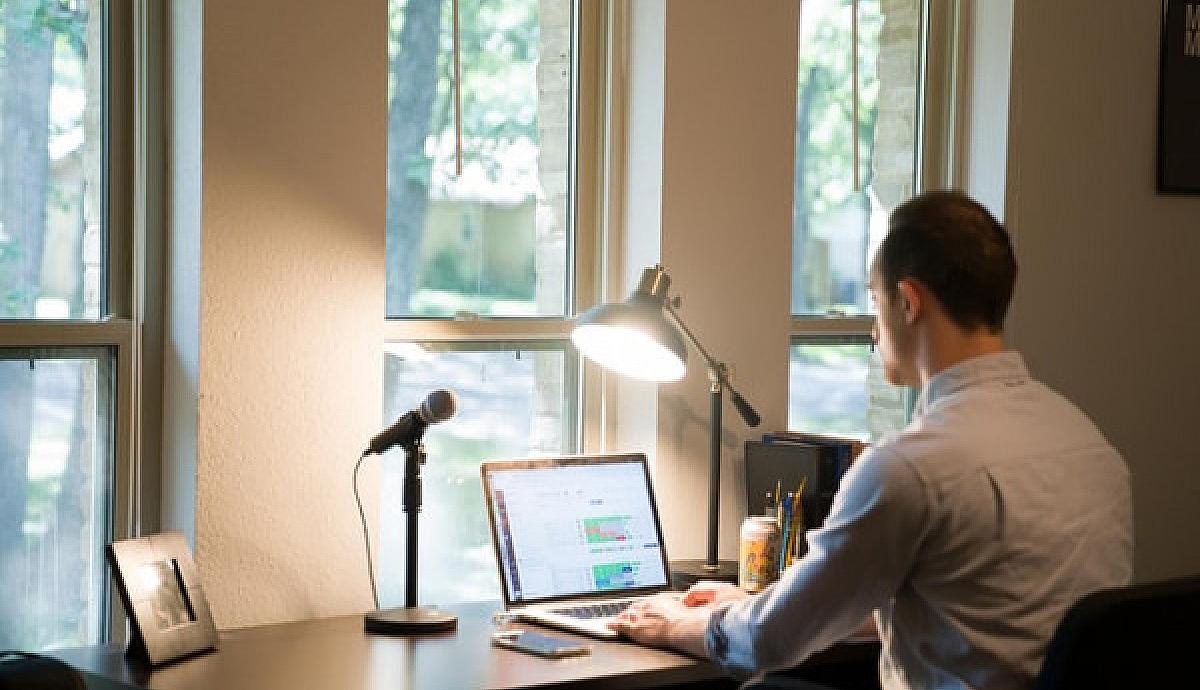 WORK FROM HOME APAKAH EFEKTIF?