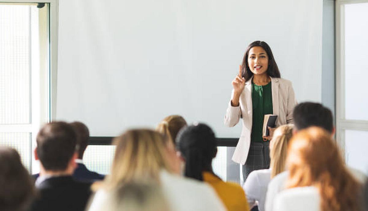 Alasan Mengapa Public Speaking Penting Dalam Bisnis