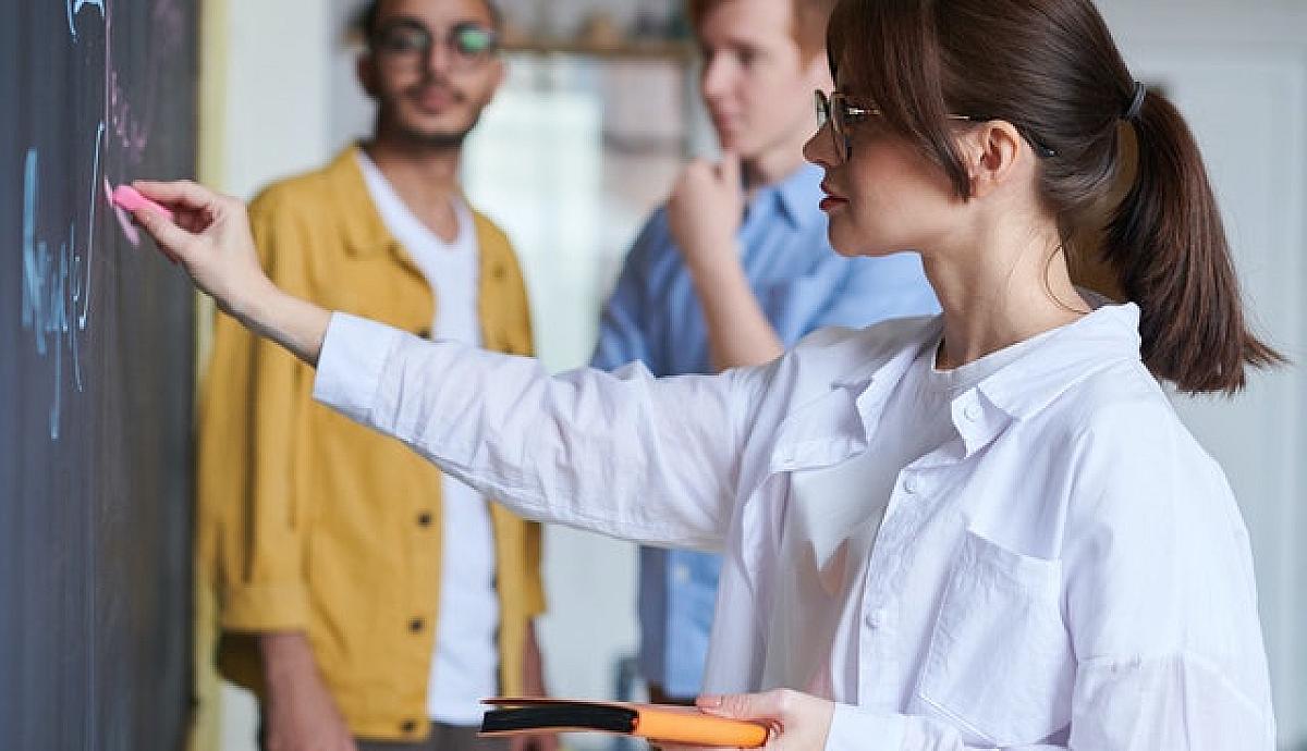 Jangan Mau Kalah Saing, Guru Harus Belajar Ilmu Baru 