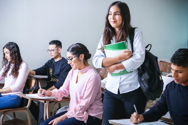 Mengapa Sekolah Vokasi Berbeda?