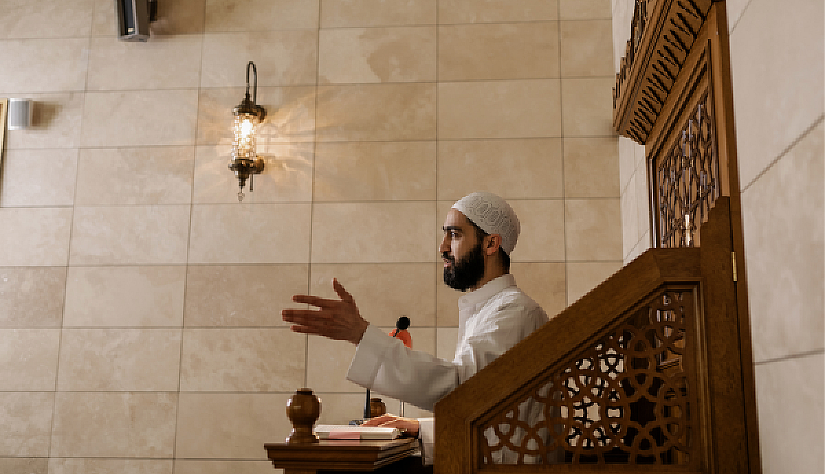 Khutbah Jumat 12 September 2025, Hikmah Maulid Nabi dan Teladan Akhlak Rasulullah SAW