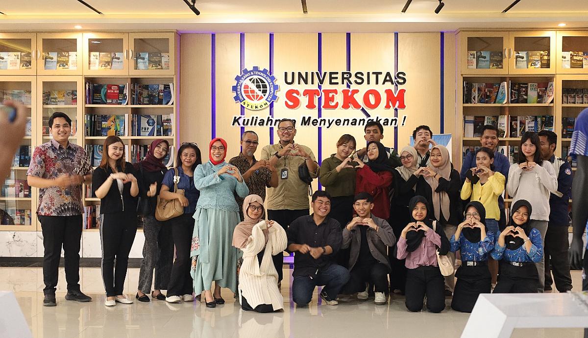 Universitas STEKOM Gelar Kuliah Umum Transparansi Informasi Publik