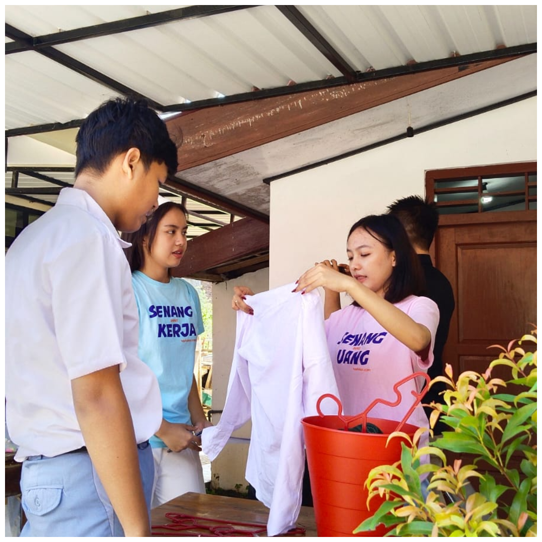 Universitas STEKOM Kembangkan Literasi Keterampilan dan Digital Siswa SLB Negeri Kendal Melalui Tes Laundry