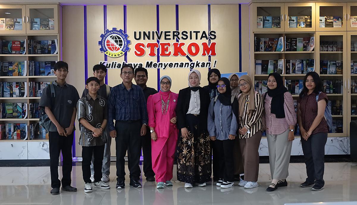 Universitas STEKOM dan PT Selalu Cinta Indonesia Gelar Kuliah Umum: “Kunci Sukses di Dunia Kerja, Belajar dari Industri Sepatu Global”