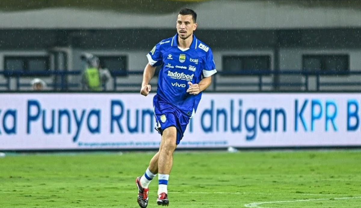 Persib Bangkit dan Hajar PSBS Biak 3-0 di Sleman