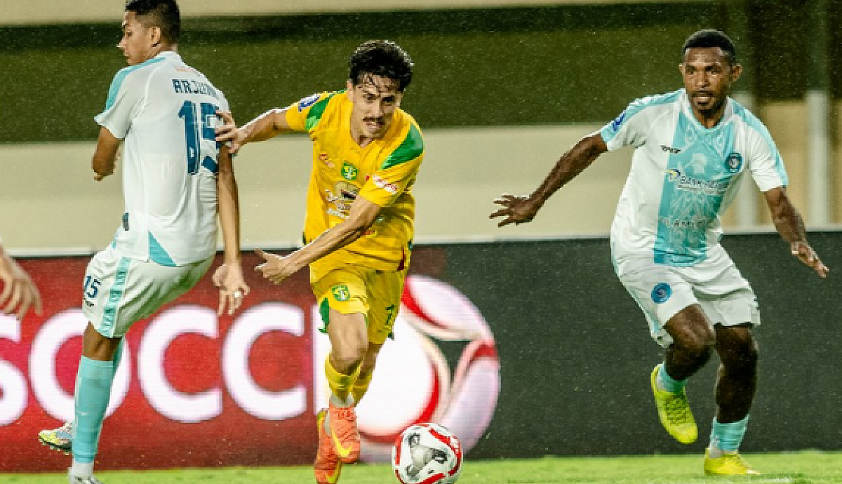 PSBS Biak vs Persebaya Berakhir Imbang dan Hujan Kartu Merah