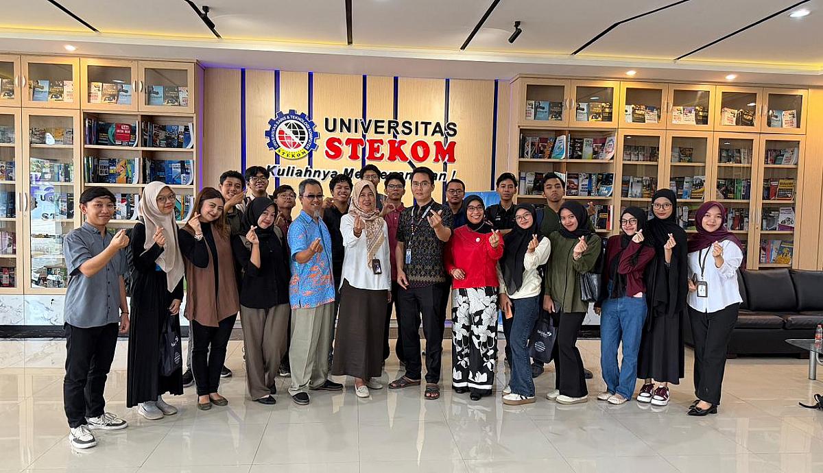 Universitas STEKOM Gelar Kuliah Umum Kependudukan “Baper Boleh, Bodoh Jangan: Cinta, Karir, dan Masa Depan di Era Digital”