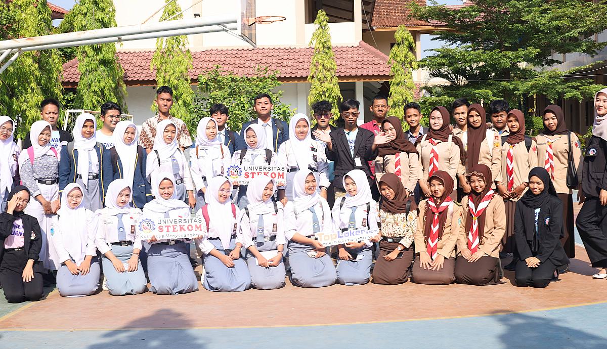 Beasiswa Kuliah Universitas STEKOM untuk SMA Al Islam Wirosari Kabupaten Grobogan