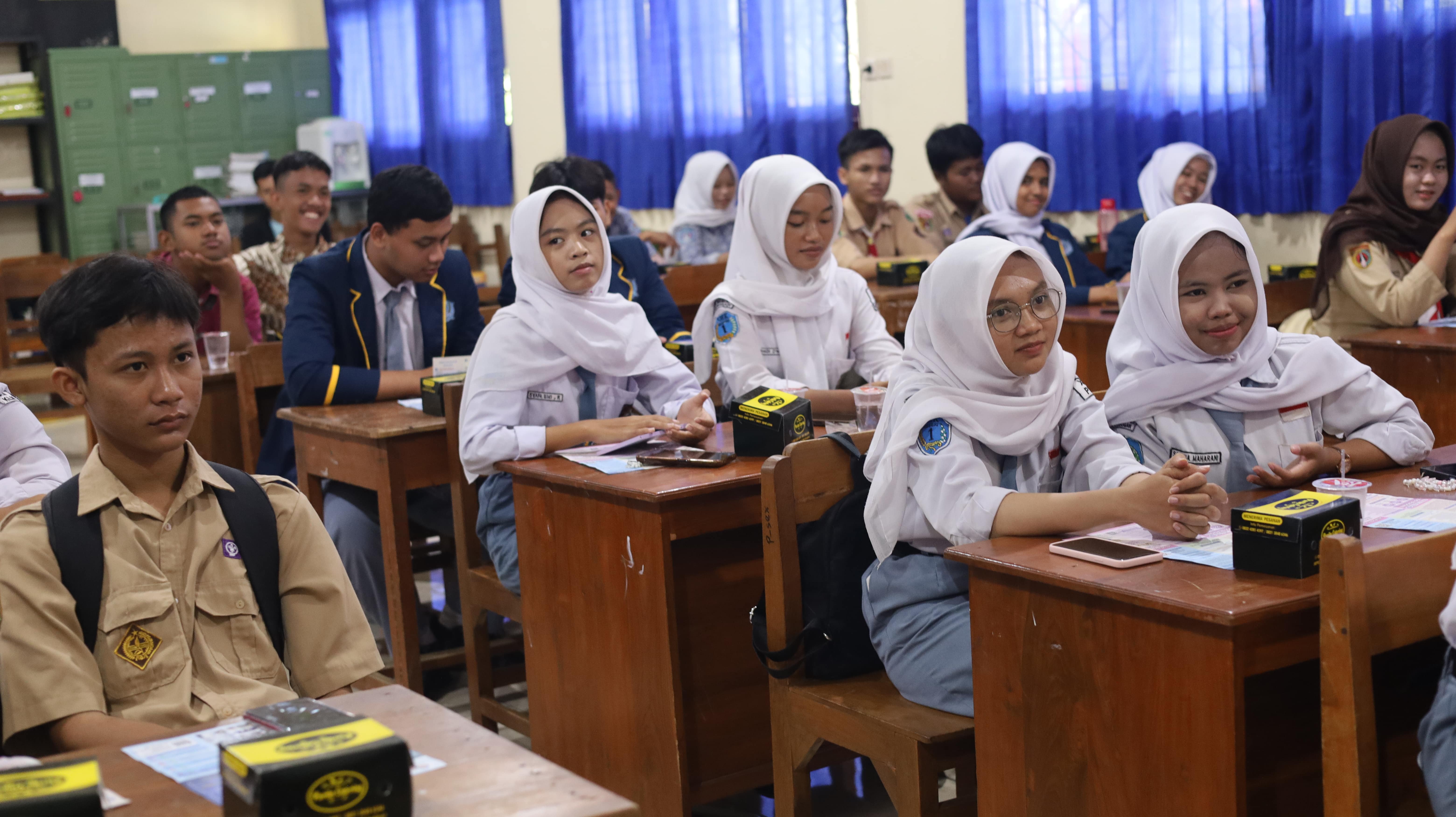 Beasiswa Kuliah Universitas STEKOM untuk MA Sunniyyah Selo Kabupaten Grobogan