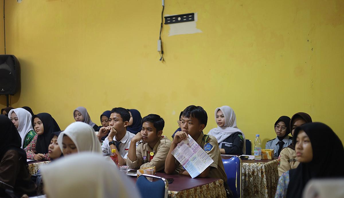 Beasiswa Kuliah Universitas STEKOM untuk SMA Negeri 1 Pangkah Kabupaten Tegal