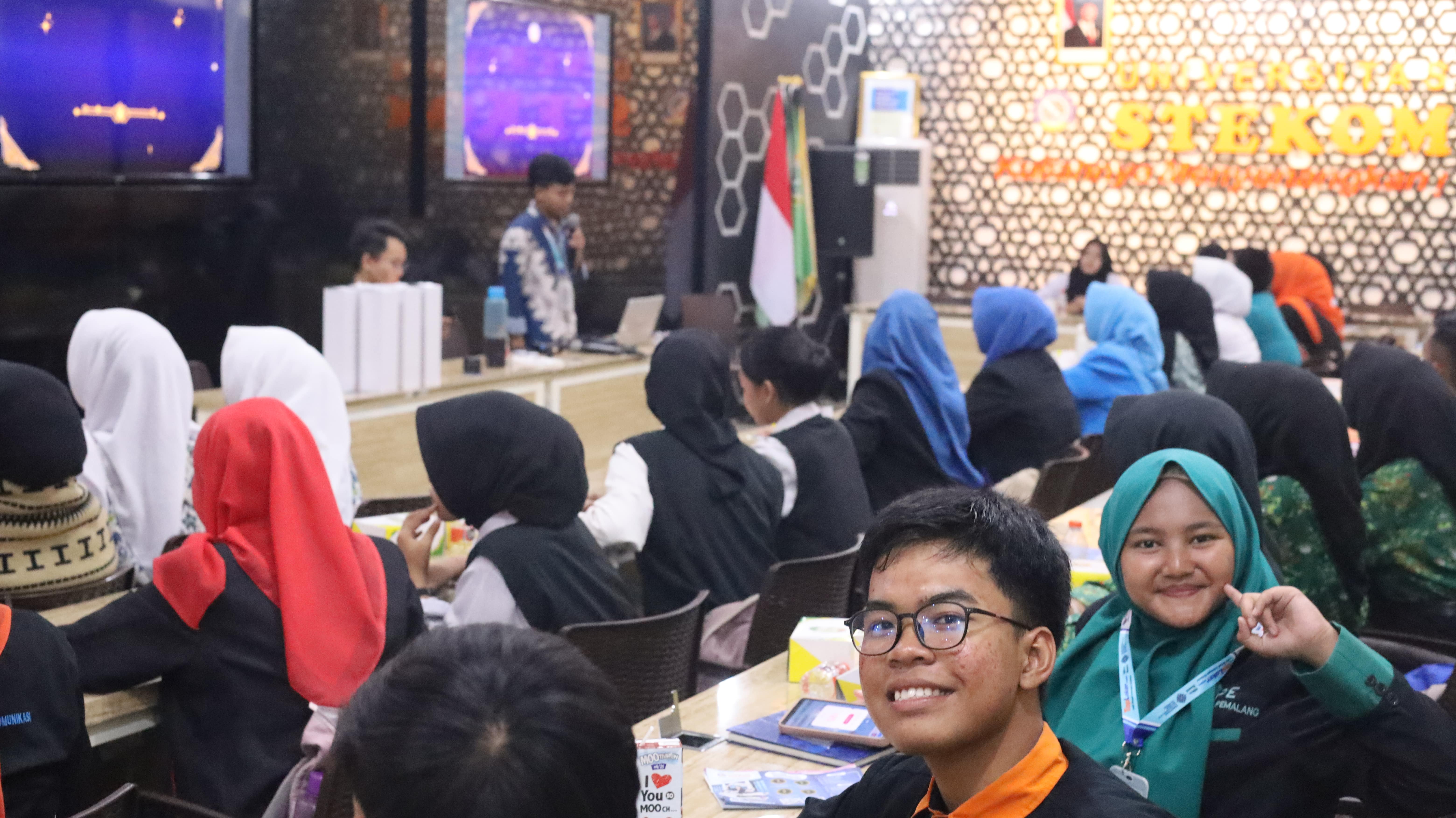 Beasiswa Kuliah Universitas STEKOM untuk SMK Al Islah Plus Ampelgading Pemalang
