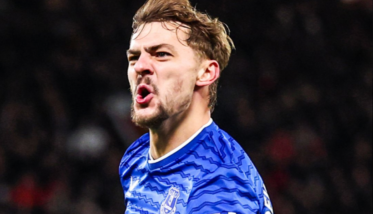 Everton Kejutkan Manchester United di Old Trafford Lewat Gol Dewsbury Hall