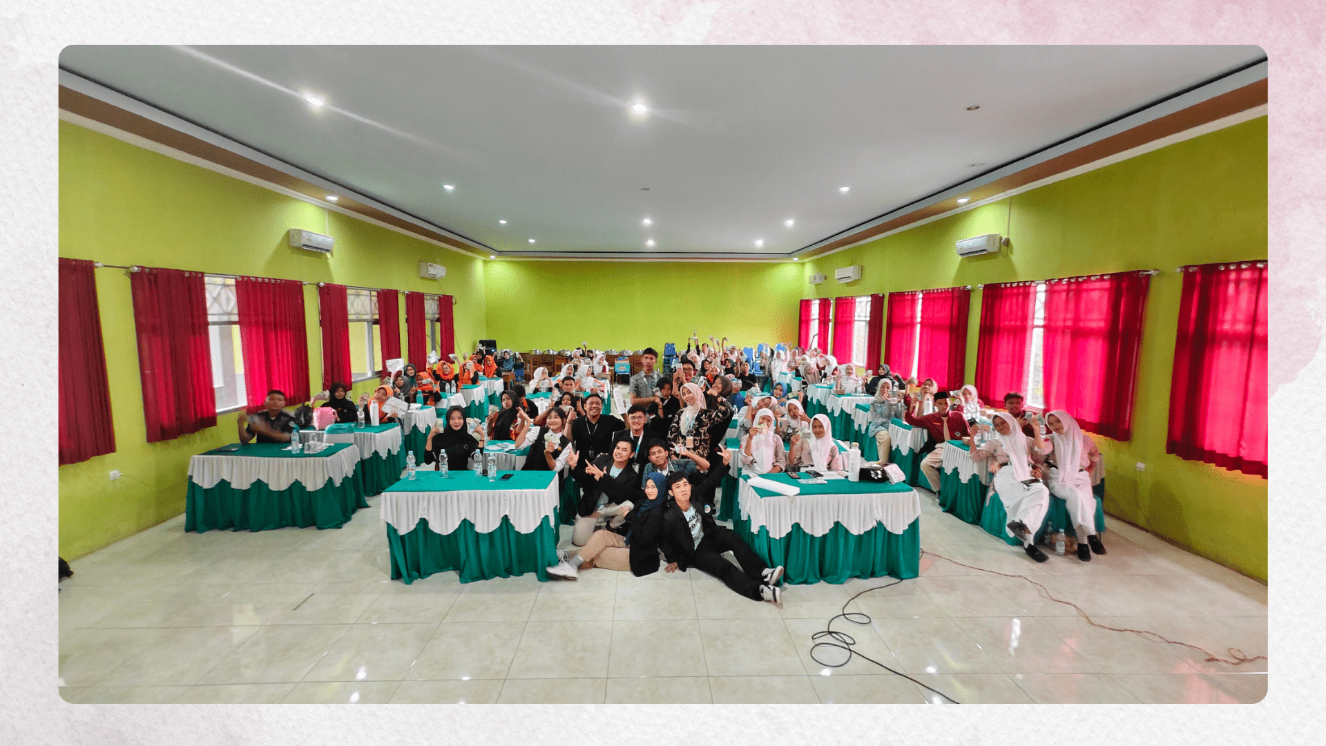 Beasiswa Kuliah Universitas STEKOM untuk SMK Satya Praja 2 Petarukan Kabupaten Pemalang