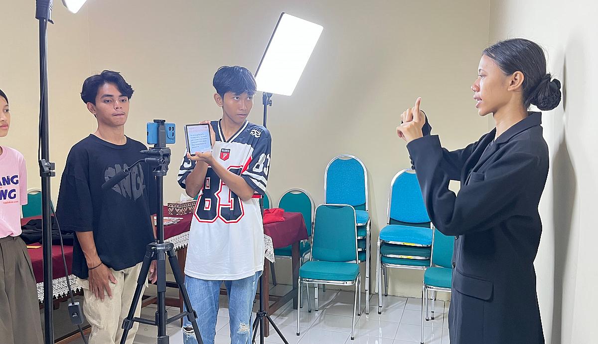 Inovasi Karier Disabilitas, Pelatihan Pembuatan Video CV Digital oleh Universitas STEKOM Di SLB Negeri Surakarta