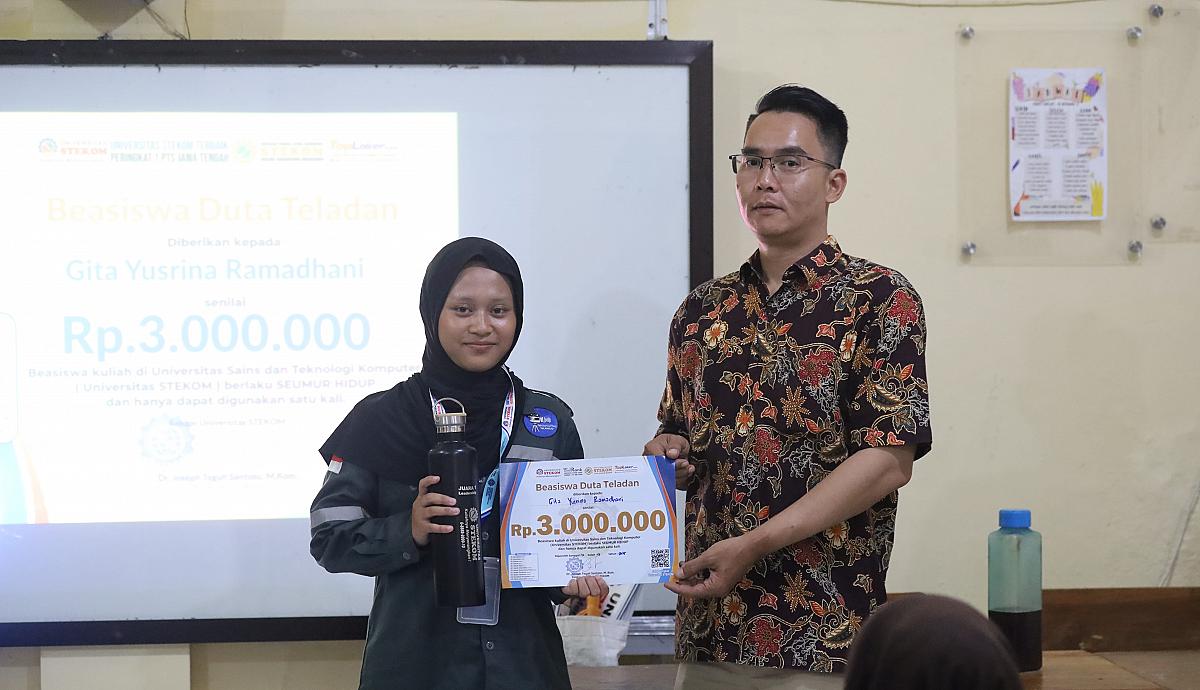 Beasiswa Kuliah Universitas STEKOM untuk SMK Negeri 1 Tonjong
