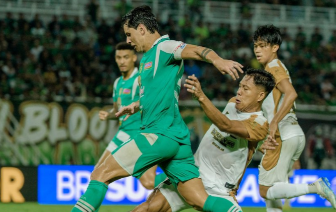 Persebaya dan Dewa United Berbagi Angka di Super League