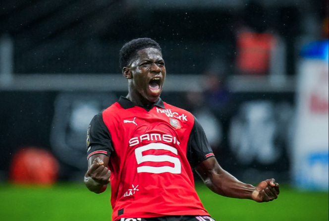 Rennes Tundukkan PSG 3-1 di Roazhon Park