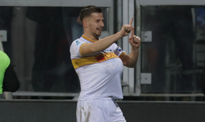 Lecce Raih Kemenangan Penting 2-0 atas Cagliari di Serie A