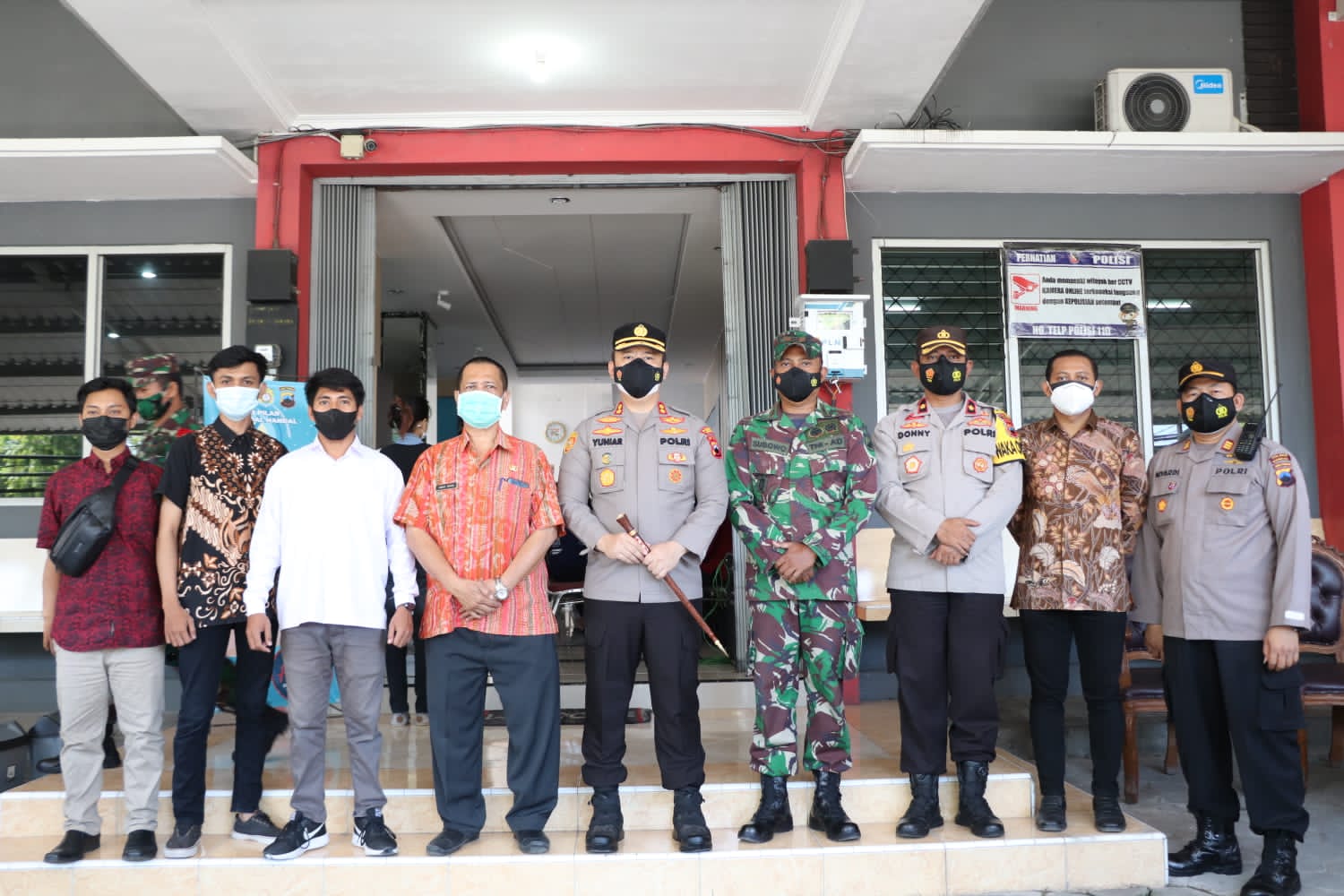 VAKSINASI DI UNIVERSITAS STEKOM BERSAMA KAPOLRES KENDAL