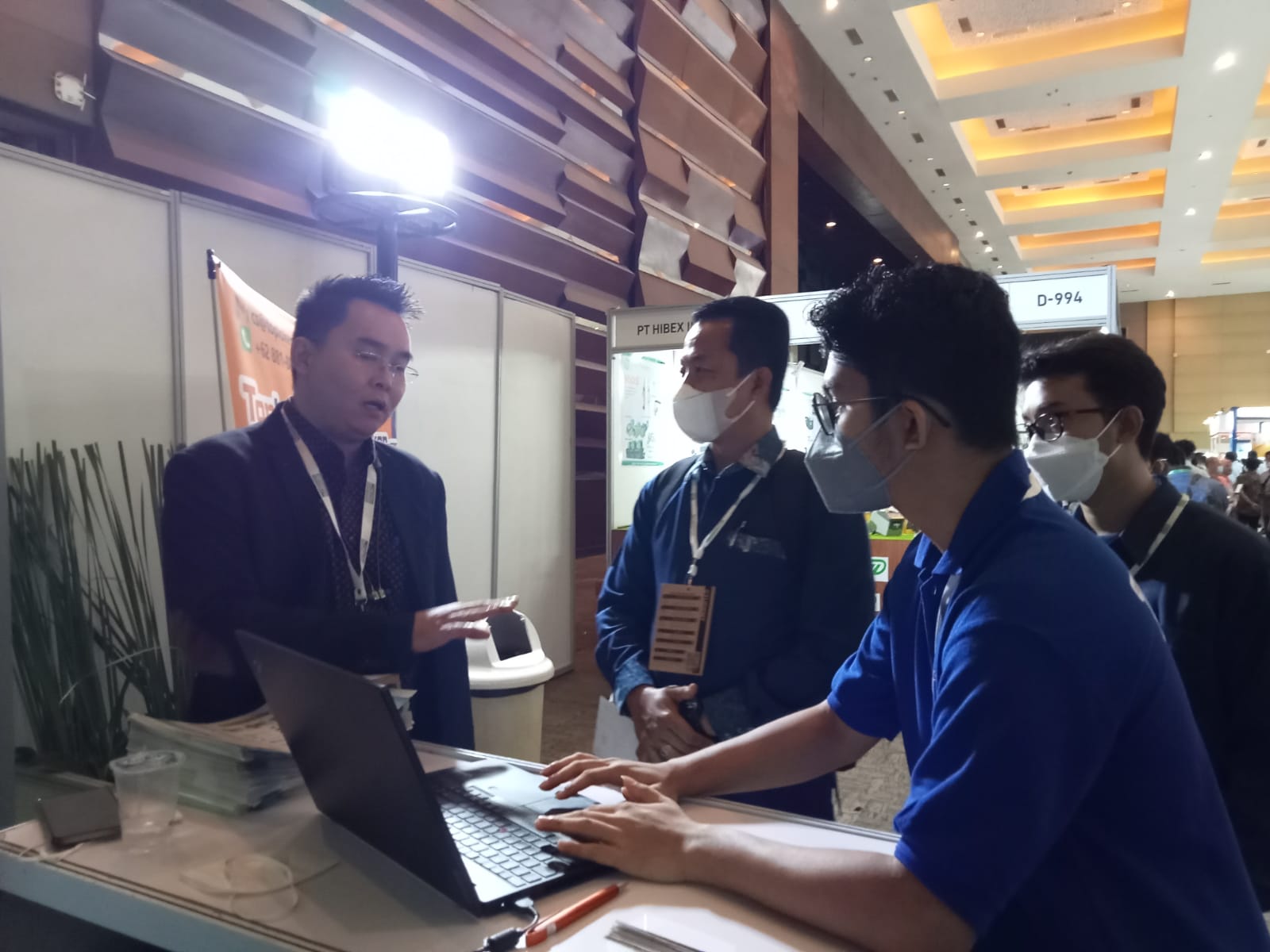 TOPLOKER.COM PERUSAHAAN DIBAWAH NAUNGAN UNIVERSITAS STEKOM IKUT ANDIL PADA EXHIBITION MANUFACTURING INDONESIA Tahun 2022