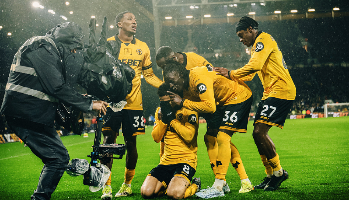 Wolves Tekuk Aston Villa 2-0 dan Hindari Rekor Terburuk Premier League