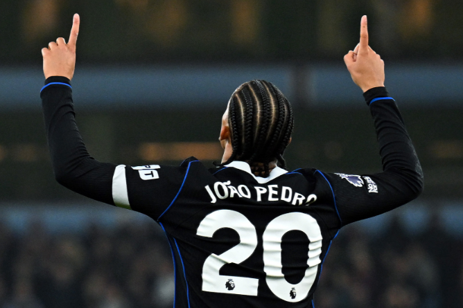 Chelsea Hancurkan Aston Villa 4-1 di Villa Park lewat Hat Trick Joao Pedro