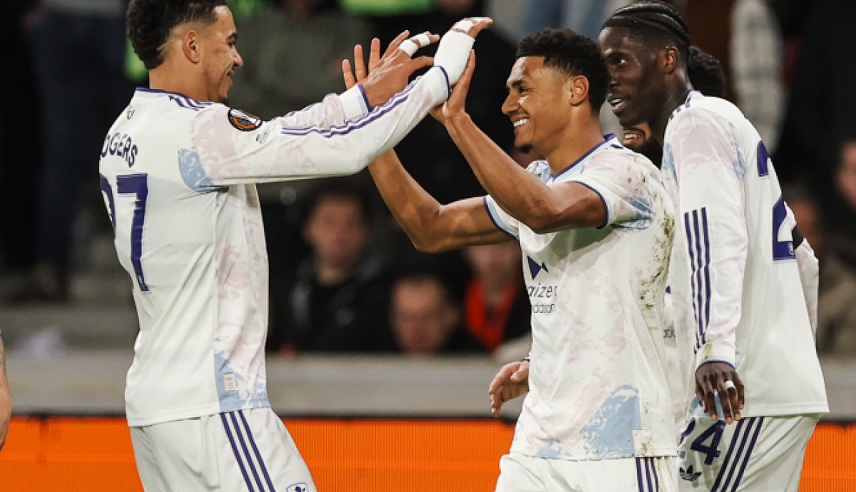 Aston Villa Menang Tipis 1-0 atas Lille Berkat Gol Ollie Watkins di Europa League
