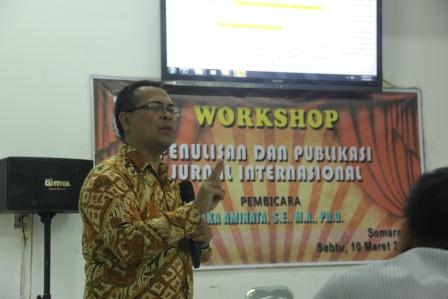 Workshop Penulisan Dan Publikasi Jurnal Internasional Oleh Jaka Aminata, SE, MA, Ph.D
