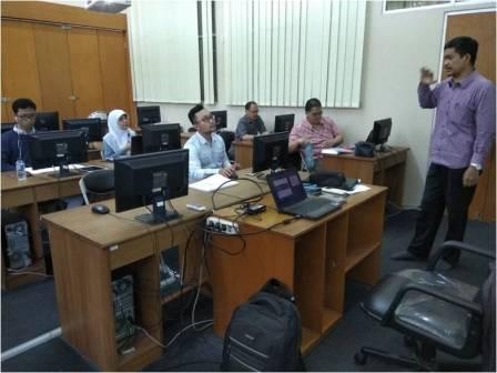 Dosen STEKOM Mendapatkan Beasiswa Retooling dari Dikti