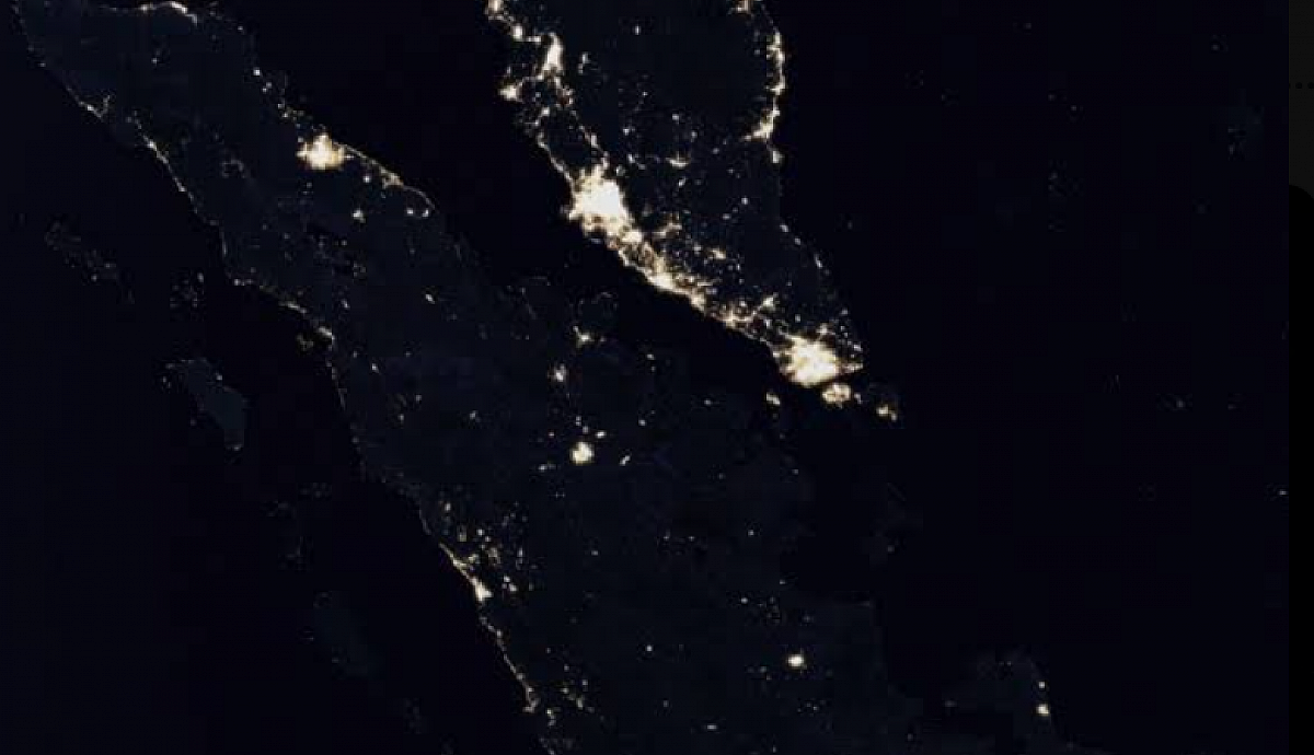 Sumatera Mati Lampu Massal, PLN Sebut Gangguan Transmisi Jadi Penyebab Utama