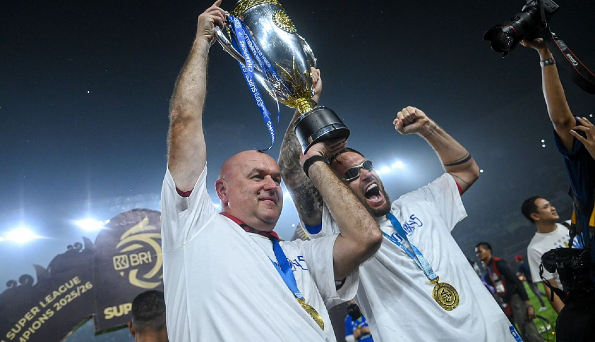 Bojan Hodak Tinggalkan Persib Bandung Setelah Torehkan Sejarah Tiga Gelar Beruntun