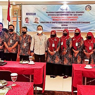 Peningkatan Kompetensi TIK Kelompok Kerja Operator