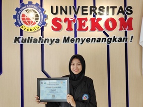 Putri Rusdiana Sari: Menjuari Lomba Video Pendek BLU