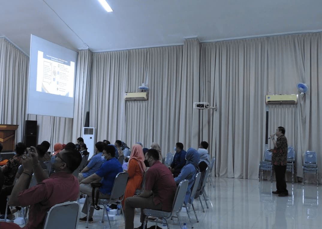 STEKOM Mengadakan Pelatihan Manajemen Organisasi untuk Perwakilan Ormawa 
