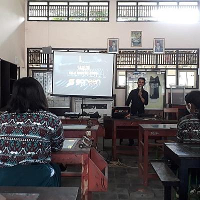 SOSIALISASI TERKAIT PRAKTIK MENYABLON BAJU PELAJARAN SENI BUDAYA DI SMKN 11 SEMARANG