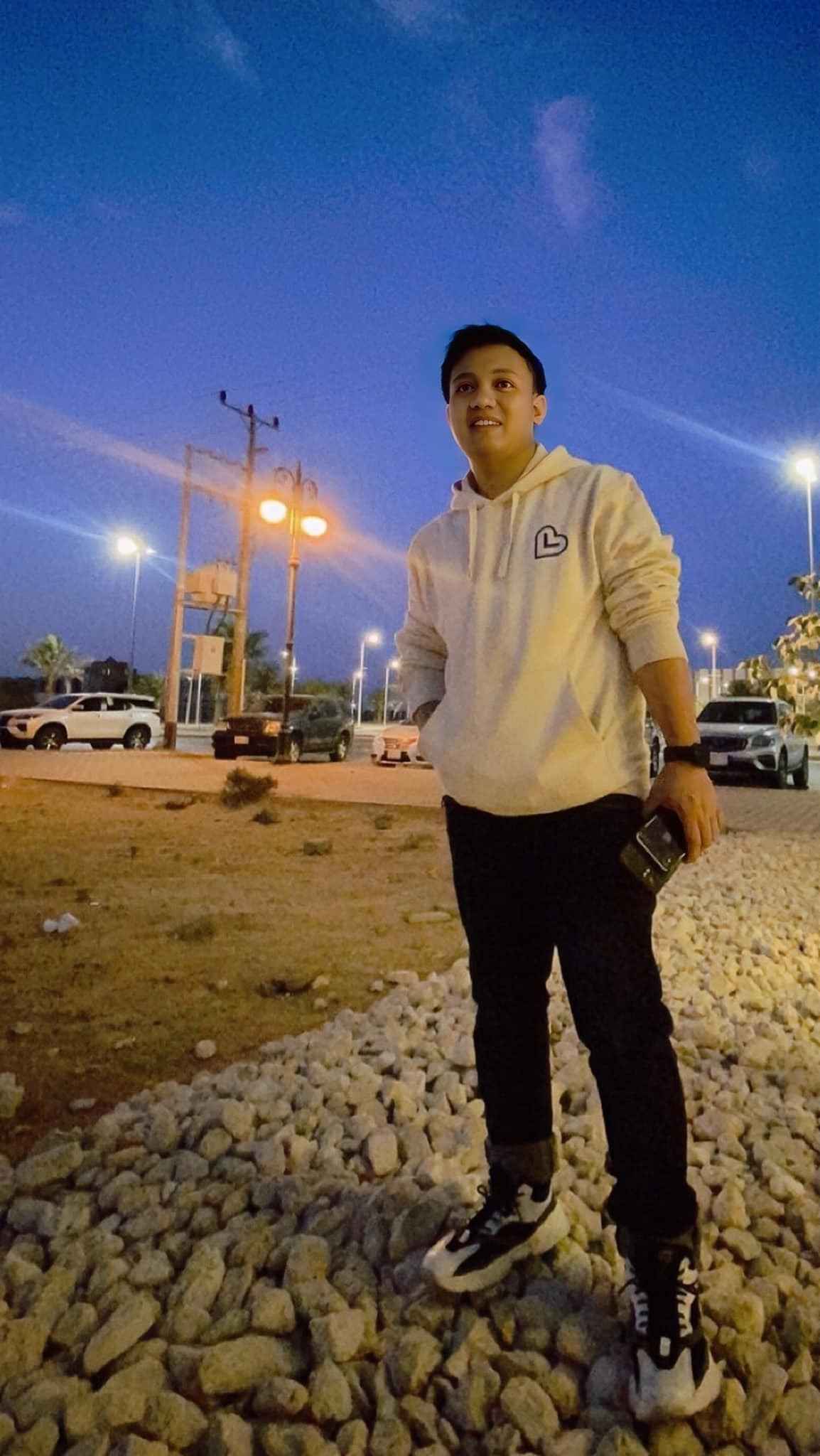 Barista Ganteng Sultan - Sultan di Riyadh Saudi Arabia 