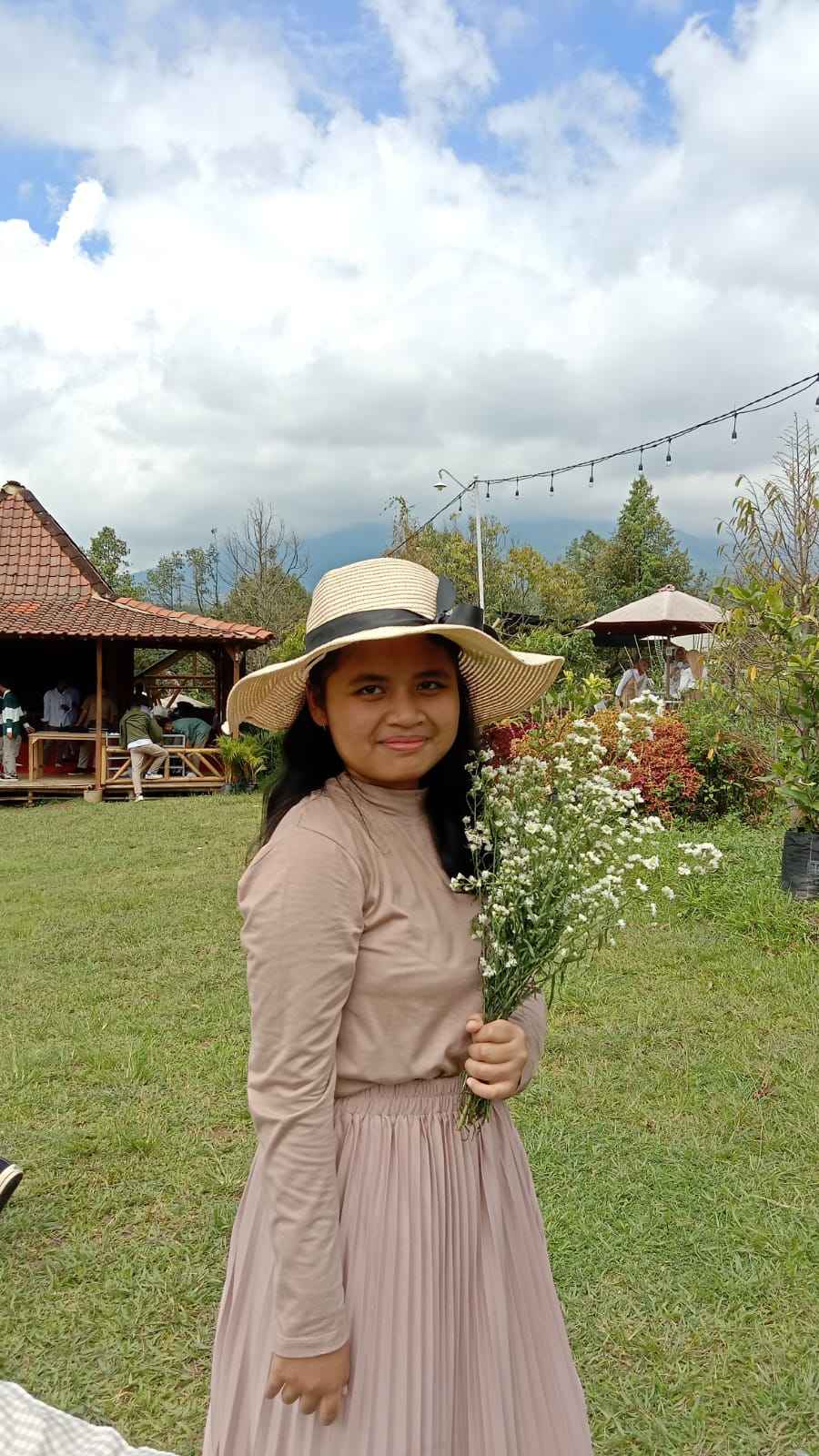 Si Miskin Ada Supaya ada Si Kaya 