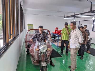 LAB AEO Kendaraan Listrik Universitas STEKOM Semakin Dikenal dan Terima Kunjungan Dari SMK N 1 Doko Blitar