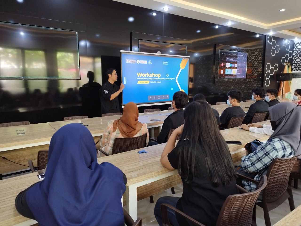 Pelestarian budaya Indonesia melalui media digital